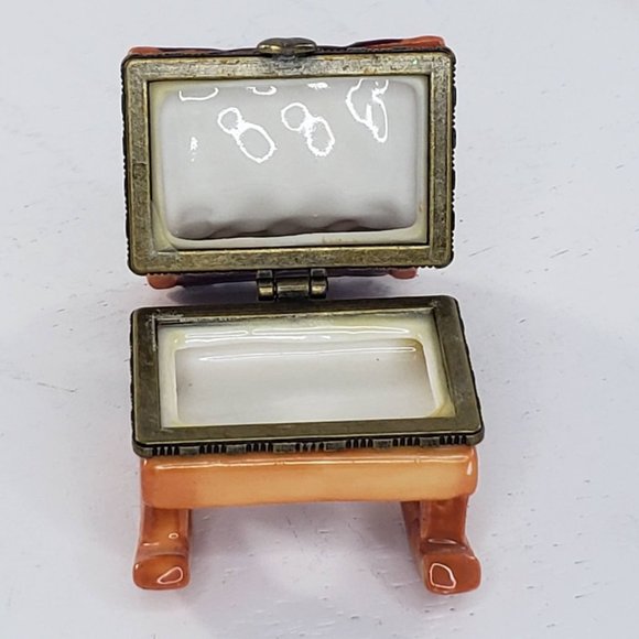 Rocking Chair Trinket Box Hinged Porcelain Ceramic Vintage - Picture 7 of 8